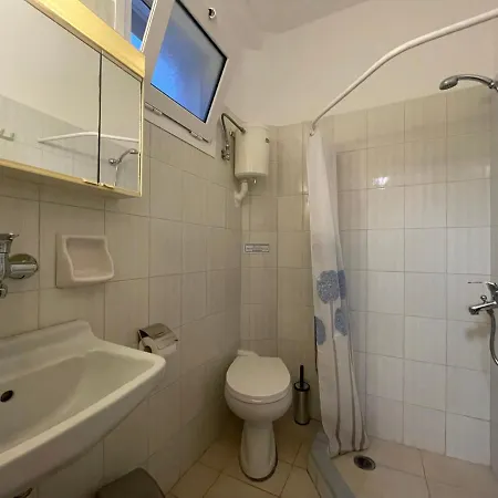 Andreas * 斯沃伦塔