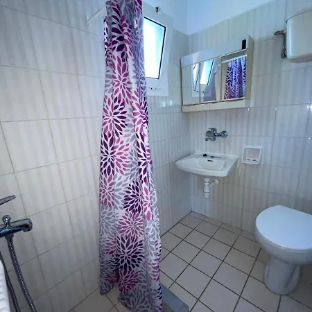 Andreas Apartmán Svoronata